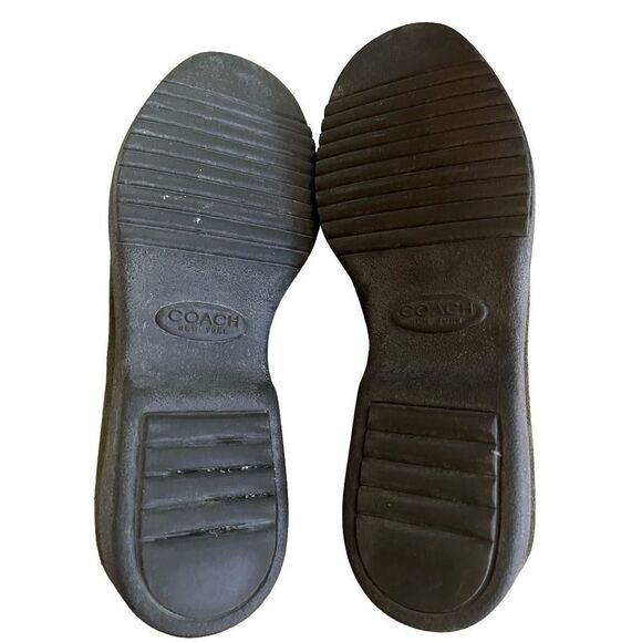 Coach Made in Italy Green Suede Loafers. - Picture 8 of 10